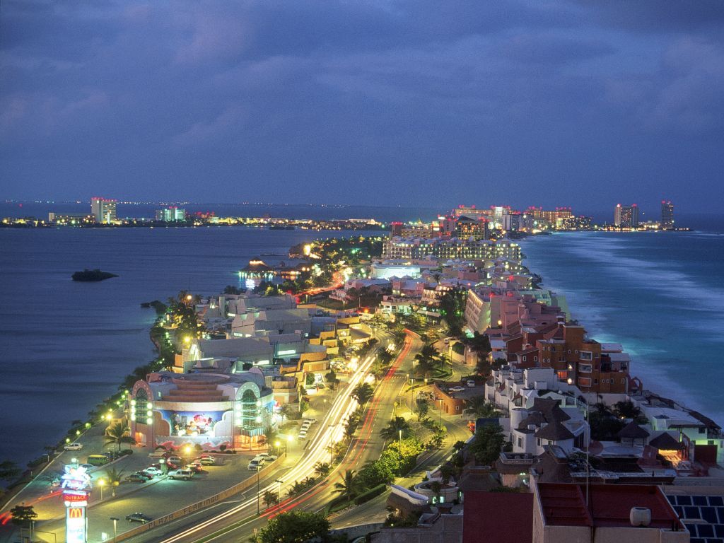 Cancun nightlife